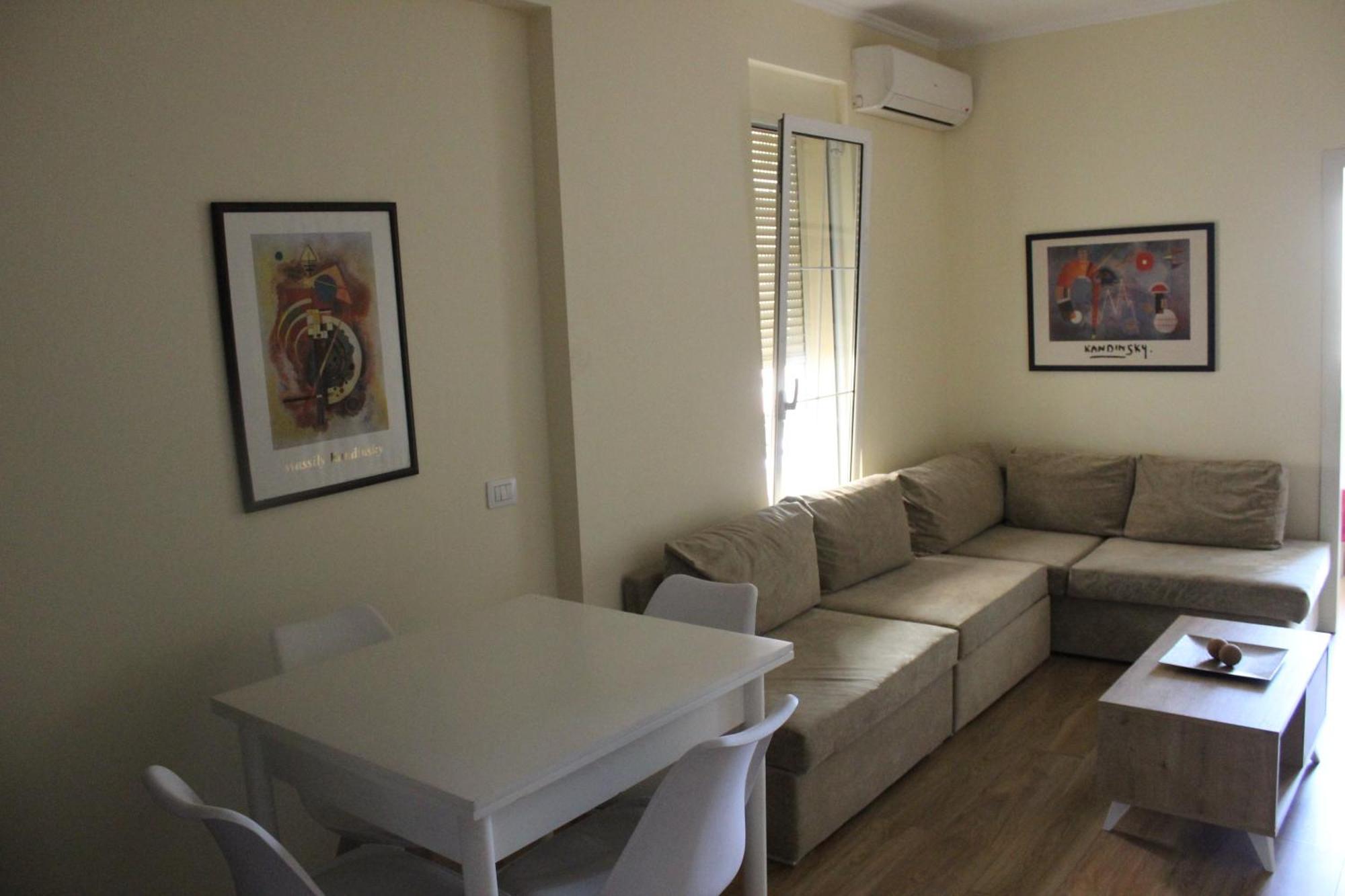 Lavandula Apartment *